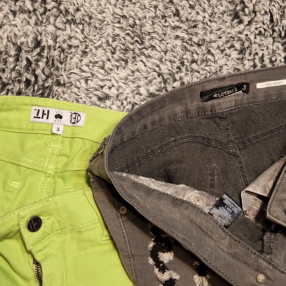 Hot Topic Shorts - Picture 3 of 3